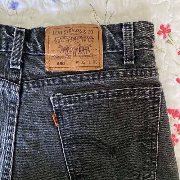 vintage levi denim shorts - Picture 3 of 3